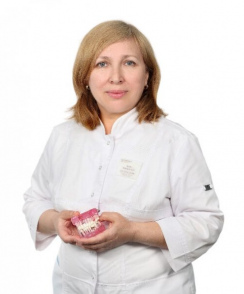 Назанская Анна Андреевна стоматолог